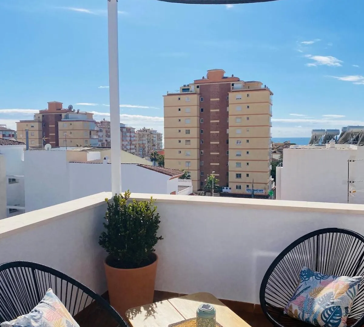 Duplex With Private Rooftop And Views Torrox Apartamento